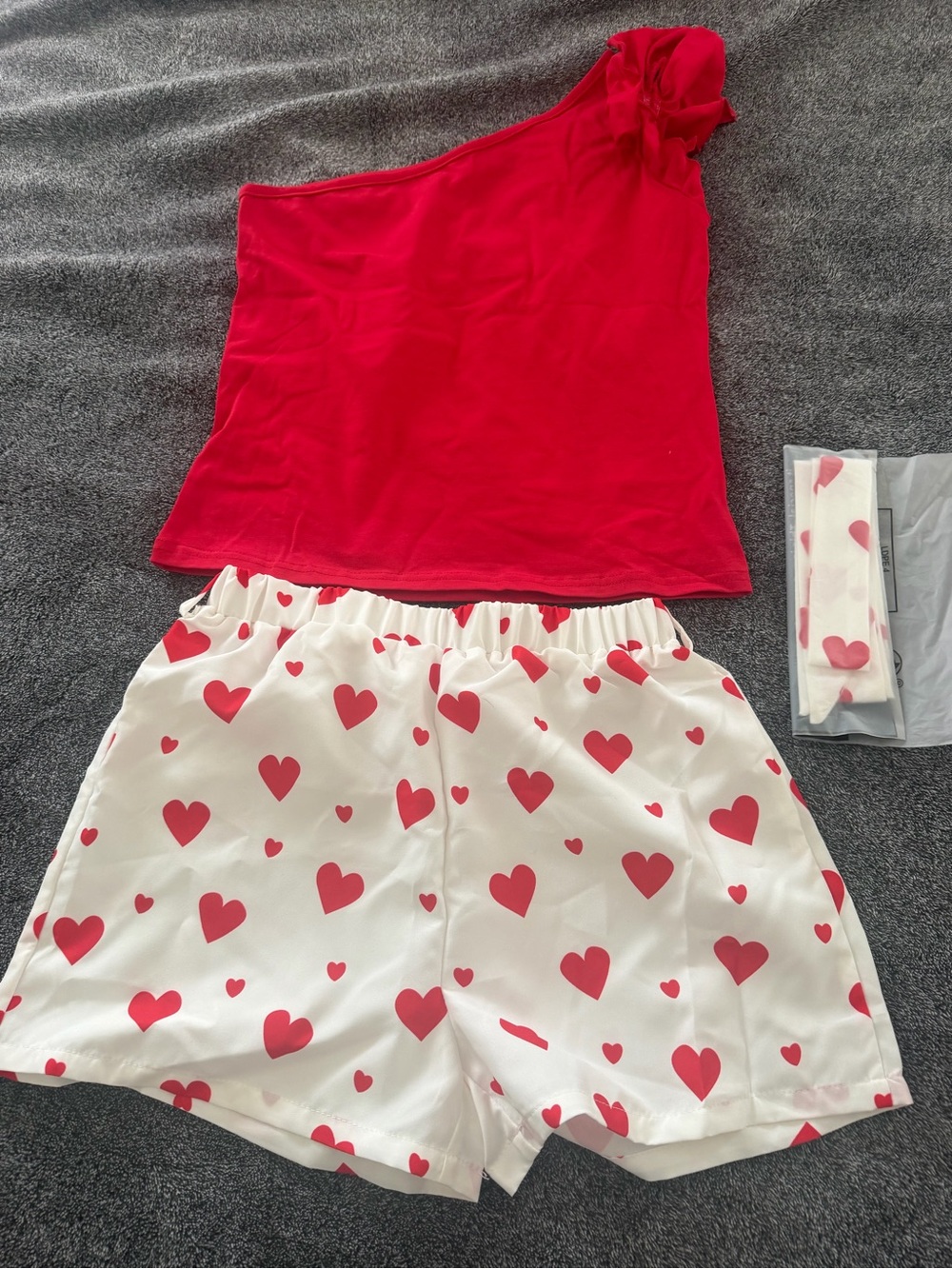 Red One-Shoulder Tank & White Heart-Print Shorts Sleep Set